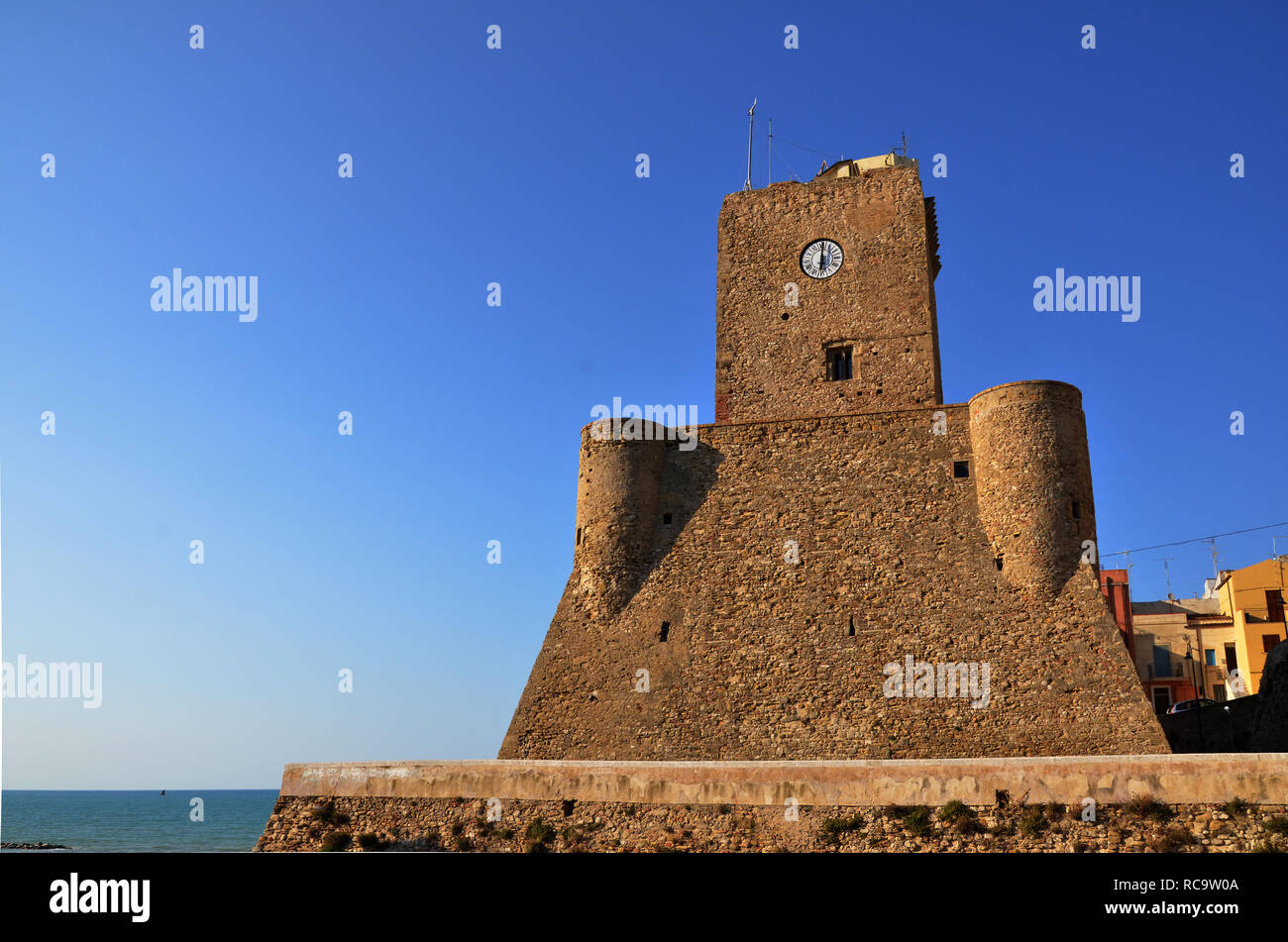 Defensive fortification hi-res stock photography and images - Alamy