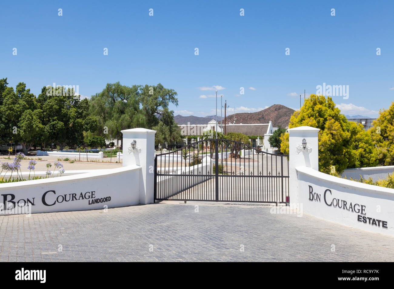 Winery entrance gates hires stock photography and images Alamy