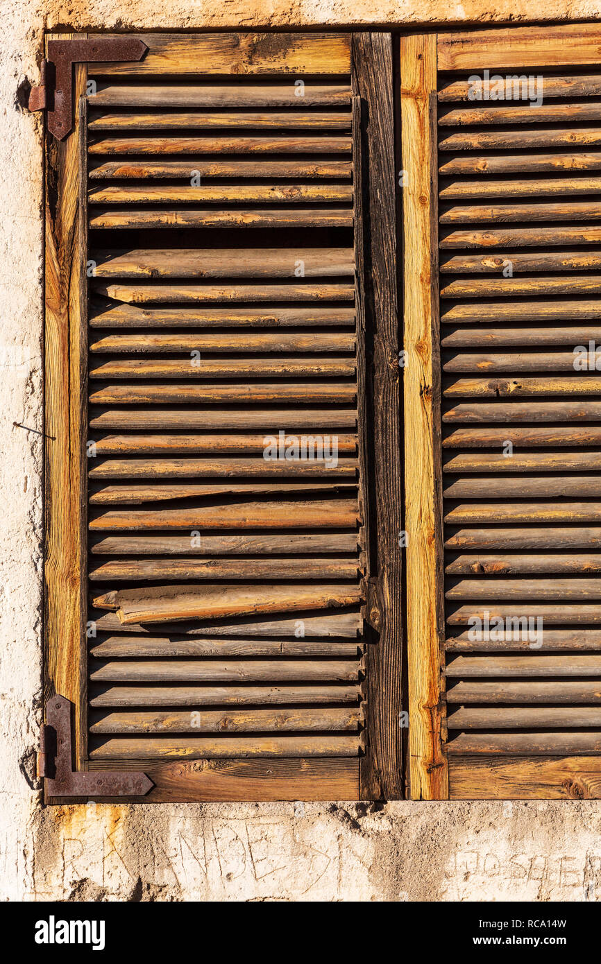 Louvered shutters hires stock photography and images Alamy