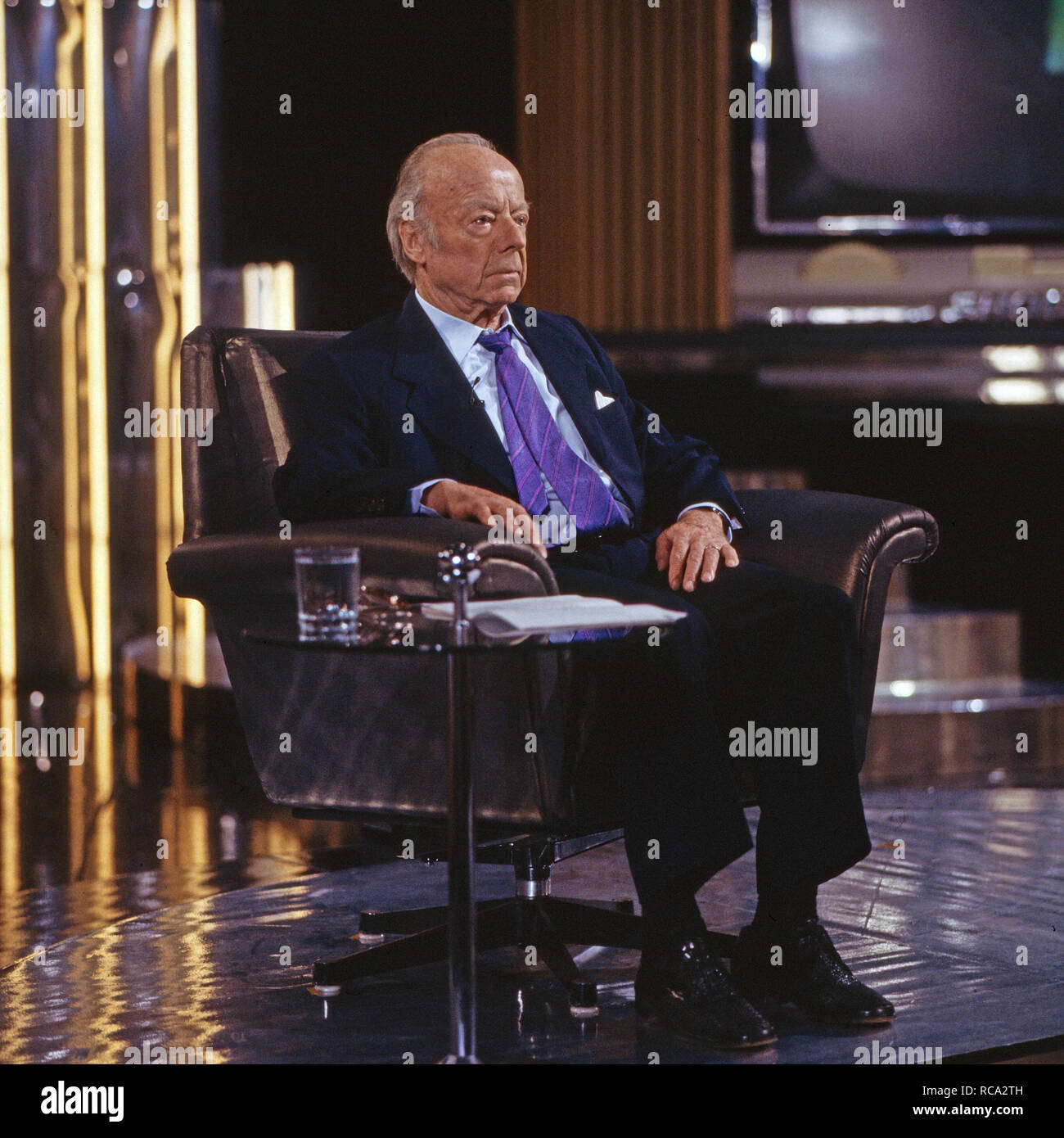 Schauspieler Heinz Rühmann als Gast in der BR Talk Show 