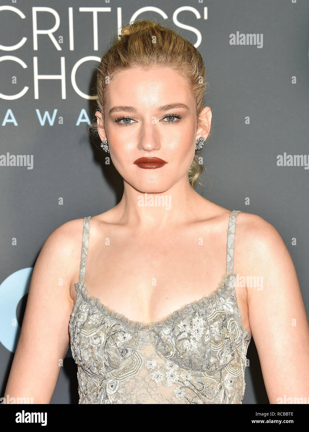 SANTA MONICA, CA - JANUARY 13: Julia Garner arrives at the The 24th