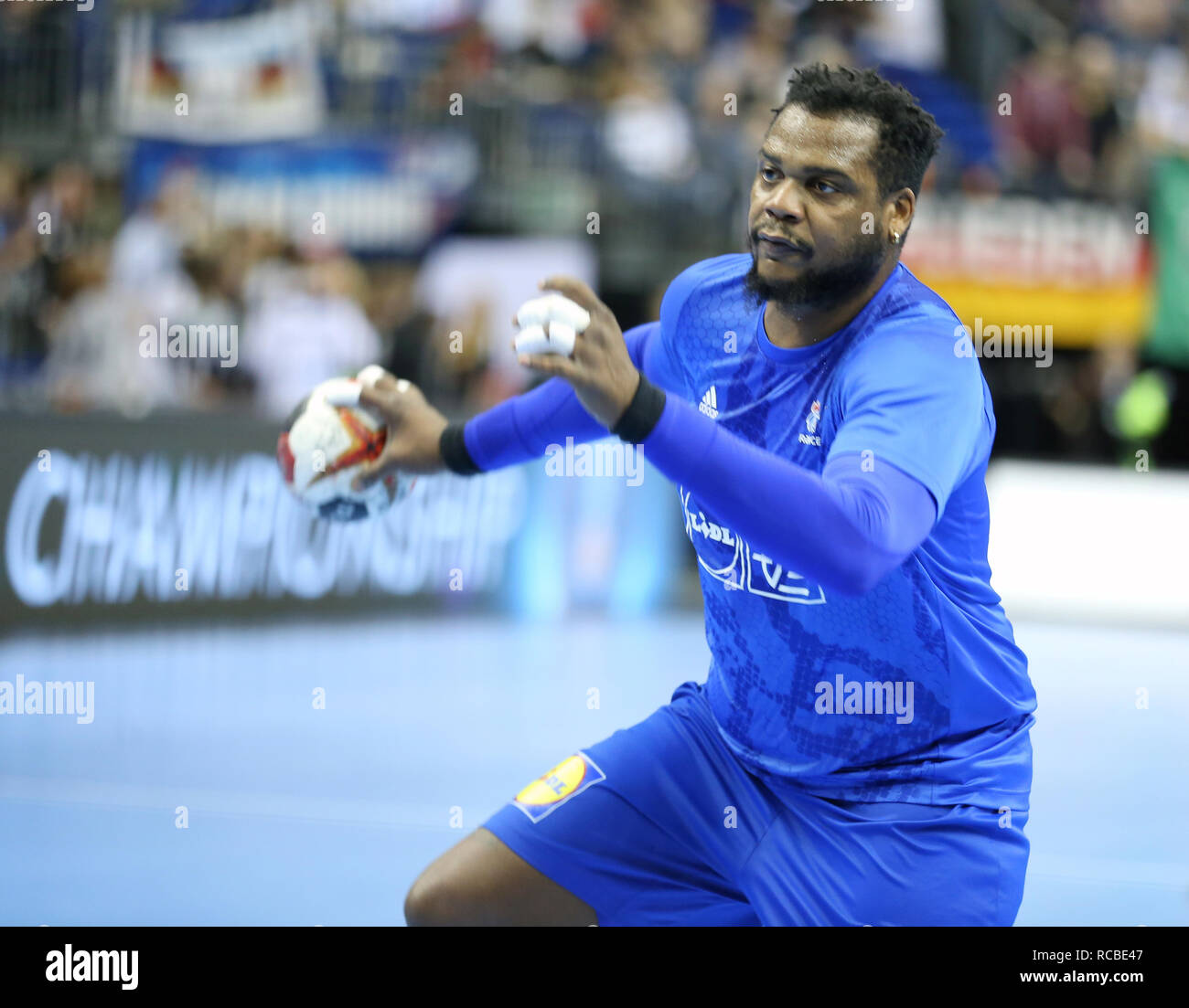 Berlin, Germany. 14th Jan, 2019. Handball IHF Men's World Championship: France pivot Cedric Sorhaindo during the warm-up before the game Credit: Mickael Chavet/Alamy Live News Stock Photo
