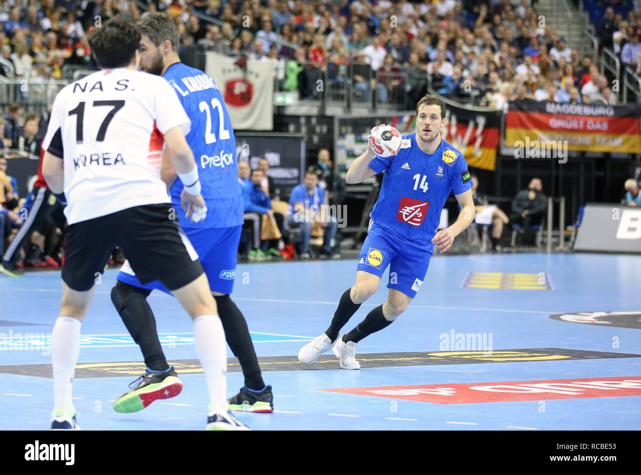 Berlin, Germany. 14th Jan, 2019. Handball IHF Men's World Championship: Kentin Mahe for France progresses towards the Korea's goal line Credit: Mickael Chavet/Alamy Live News Stock Photo