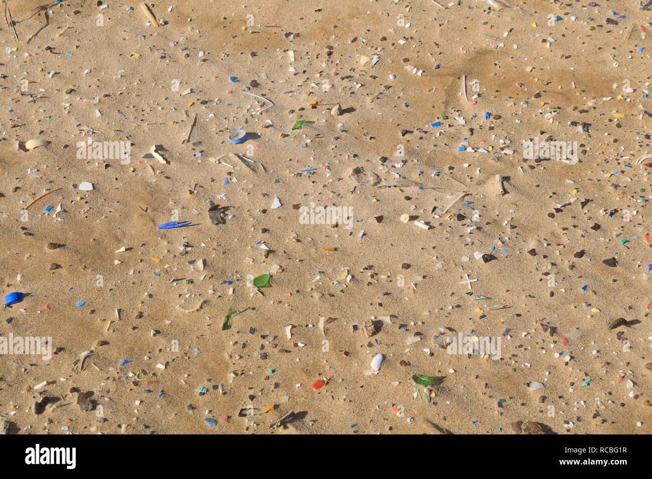 Beirut, Lebanon. 15th January 2019. Hundreds of micro plastic objects  are accumulated on a public beach in South Beirut. It is estimated that 1.1 to 8.8 million metric tons (MT) of plastic waste enters the ocean from coastal communities each year and marine animals have been  harmed by  entanglement in plastic objects Credit: amer ghazzal/Alamy Live News Stock Photo