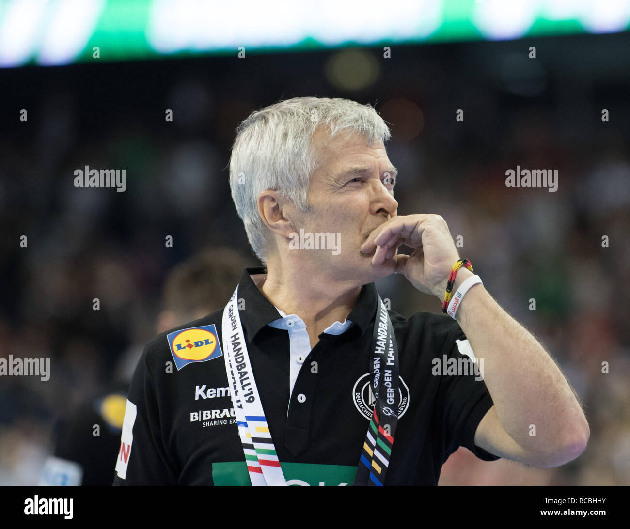 14 January 2019, Berlin: Handball: WM, Russia - Germany, preliminary round, group A, 3rd matchday. Reinhold Roth, physiotherapist of the German national handball team. Photo: Soeren Stache/dpa Stock Photo