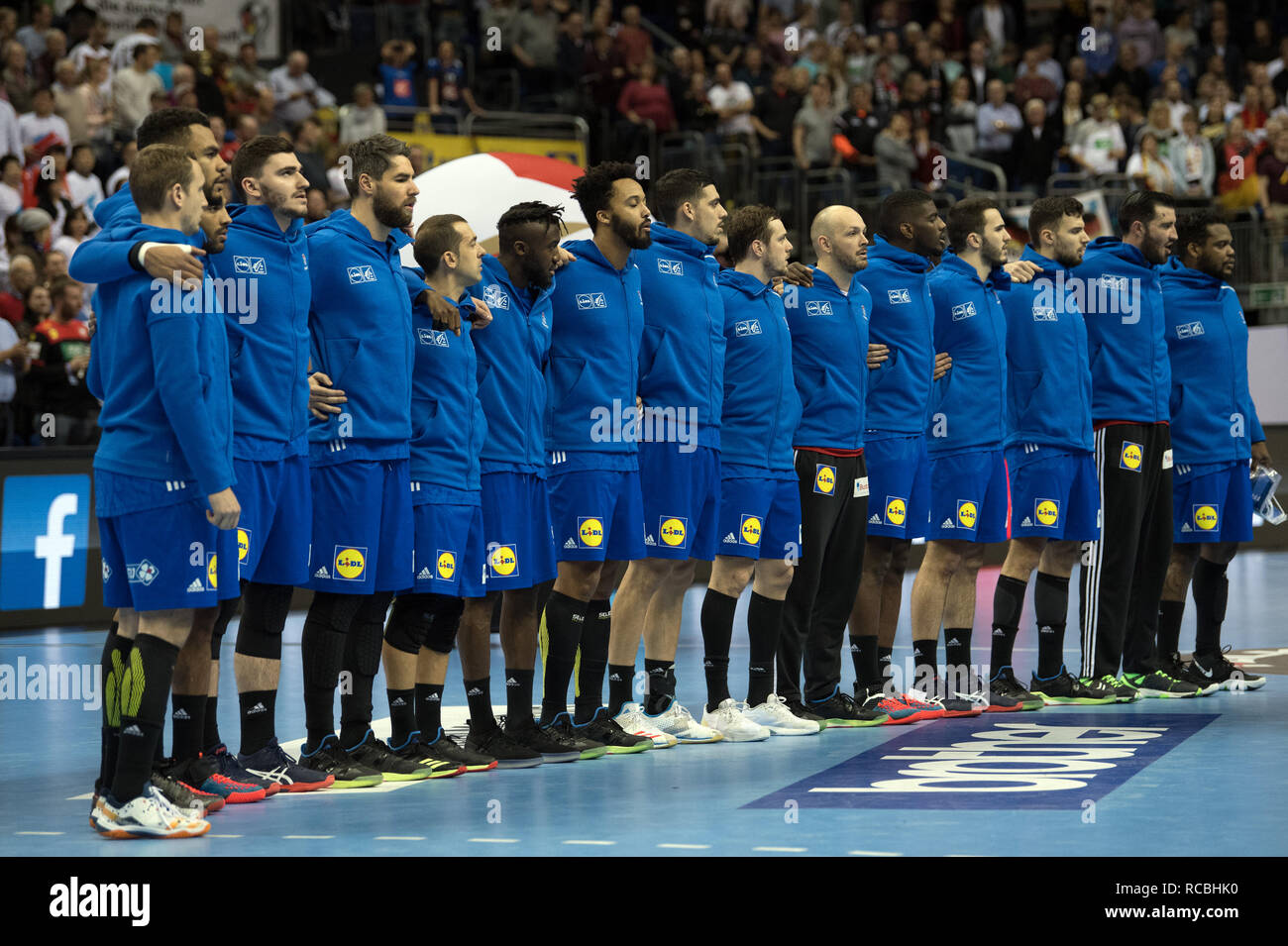 Berlin Germany 14th Jan 2019 Handball Wm France Korea Preliminary Round Group A 3rd Matchday The Players Of The French Team Sing The National Anthem Before The Match Credit Soeren Stache Dpa Alamy