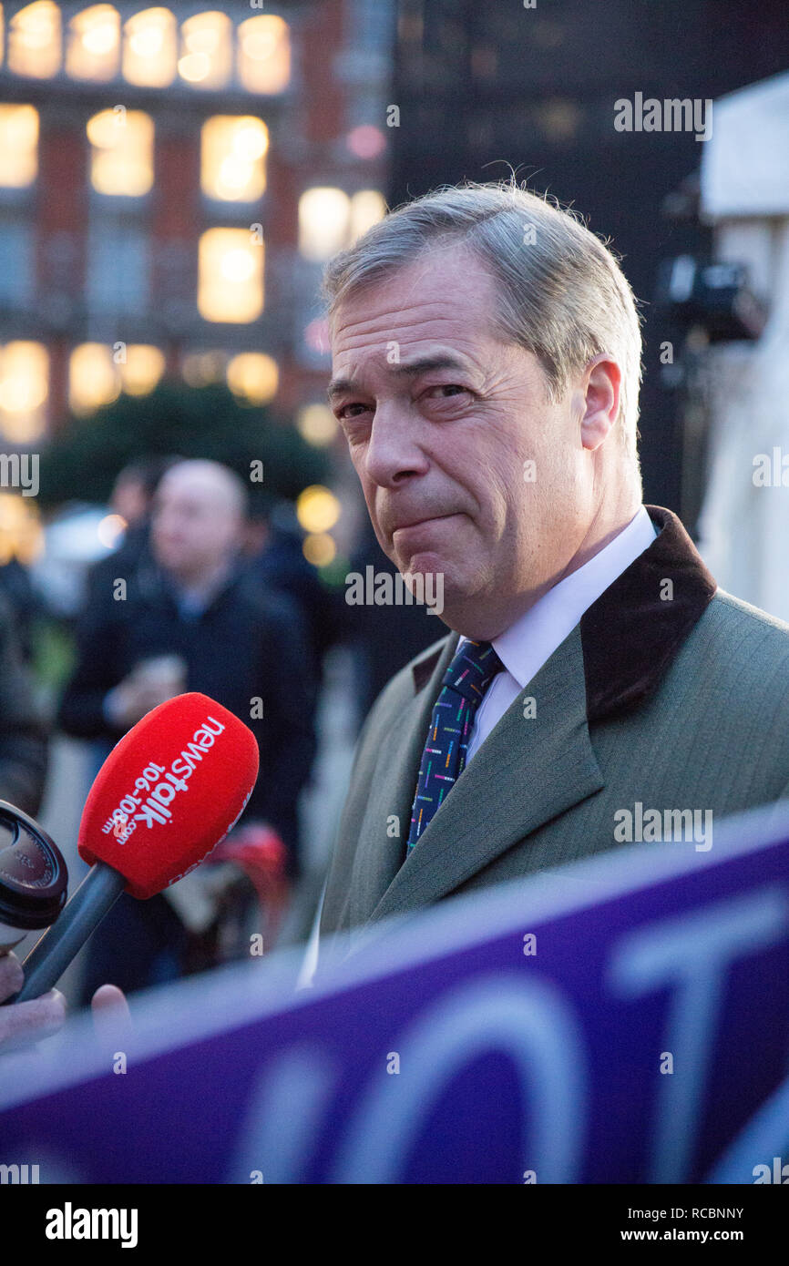 London, UK. 15th January, 2019. Nigel Farage talks to the media on College Green Credit: George Cracknell Wright/Alamy Live News Stock Photo