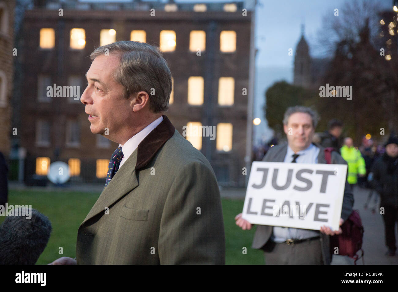 London, UK. 15th January, 2019. Nigel Farage talks to the media on College Green Credit: George Cracknell Wright/Alamy Live News Stock Photo