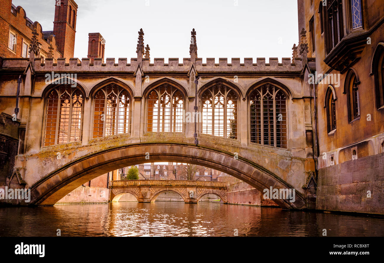 The Bridge of Sighs in Cambridge, a covered bridge at St John's College, Cambridge University. It was built in 1831 and crosses the River Cam between  Stock Photo