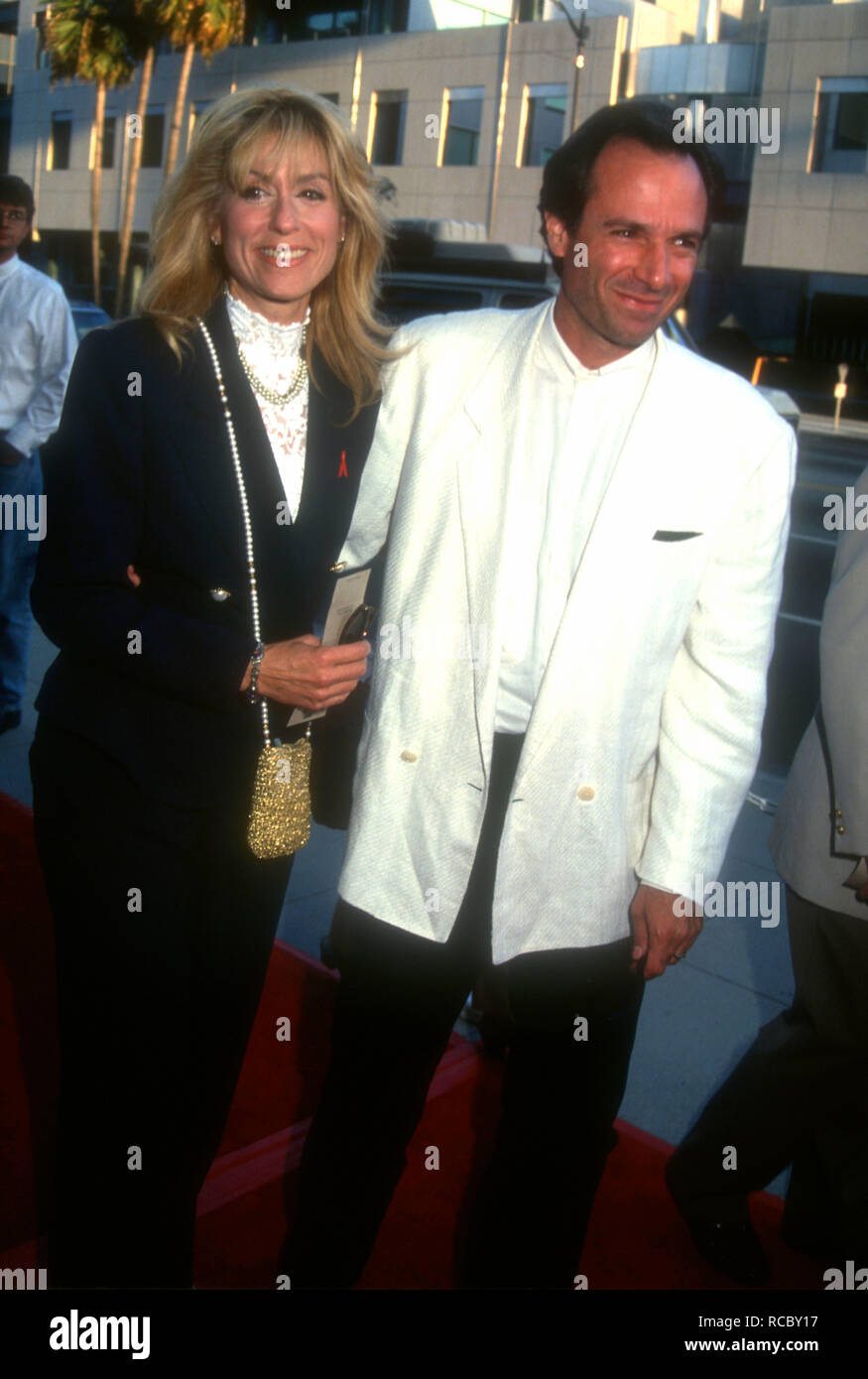 BEVERLY HILLS, CA - AUGUST 31: Actress Judith Light and husband actor Robert Desiderio attend HBO's 'And The Band Played On' screening on August 31, 1993 at the Academy Theater in Beverly Hills, California. Photo by Barry King/Alamy Stock Photo Stock Photo