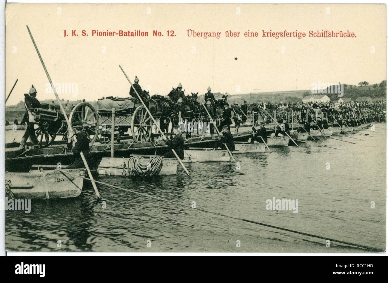 11160--1910-1. Königlich Sächsisches Pionier-Bataillon Nr. 12 - Übergang über eine kriegsfähige Schiffsbrücke- Stock Photo
