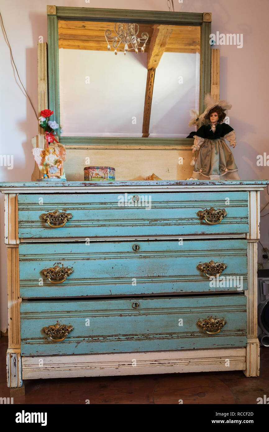 Child S Bedroom With Blue Teal Antique Reproduction Dresser On