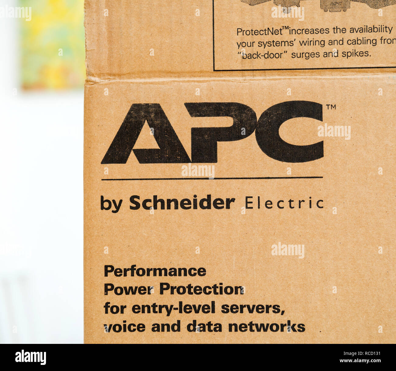 PARIS, FRANCE - MAR 24, 2018: Logotype of APC Smart-UPS C 1000VA LCD 230V  enterprise-level uninterruptible power supply made by American Power  Conversion on office table Stock Photo - Alamy