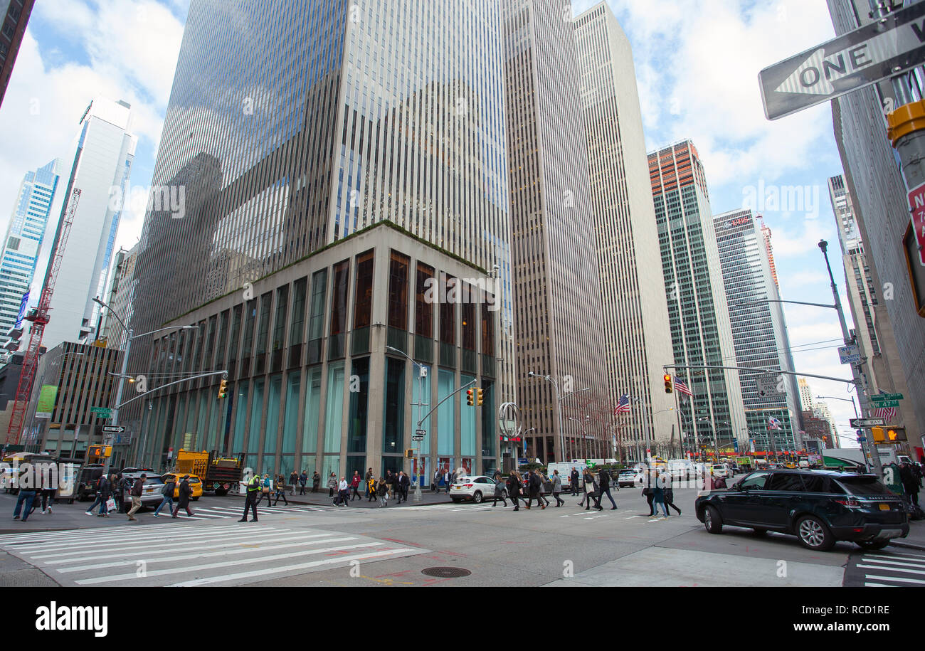 1211 Avenue Of The Americas High Resolution Stock Photography And Images Alamy
