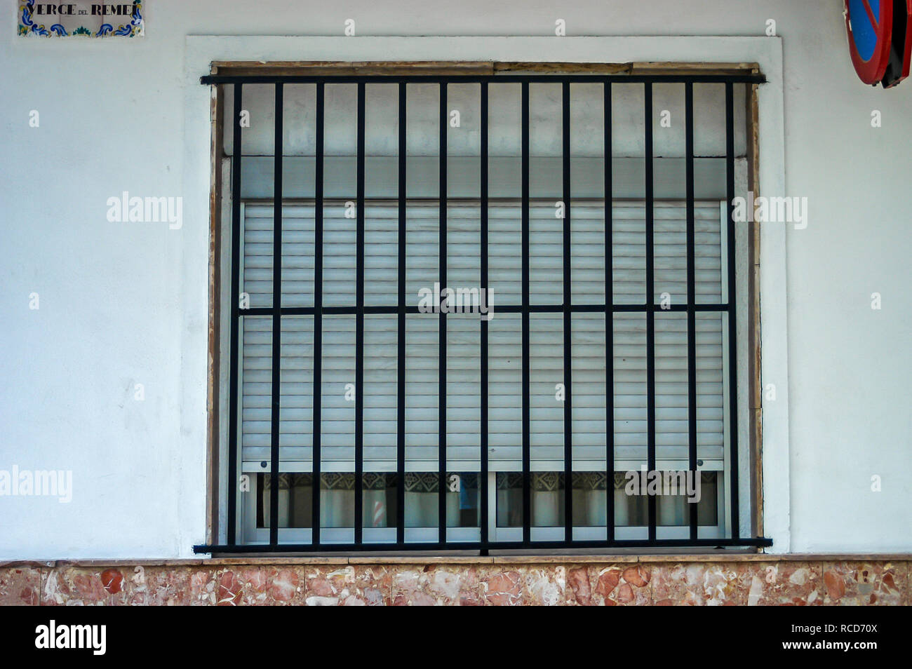 Security Bars protecting a house Window Stock Photo - Alamy