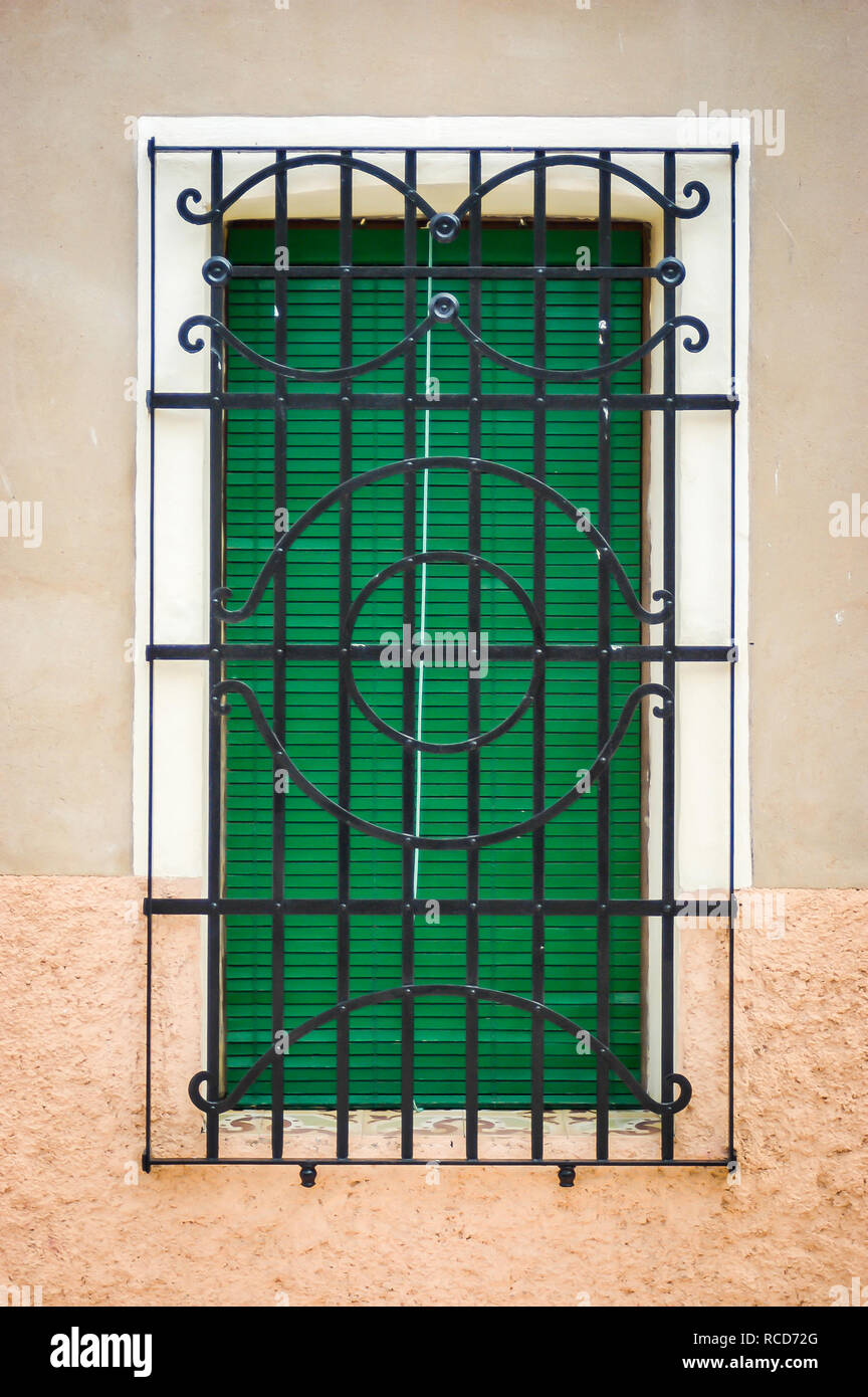 Iron bars protecting window hi-res stock photography and images - Alamy
