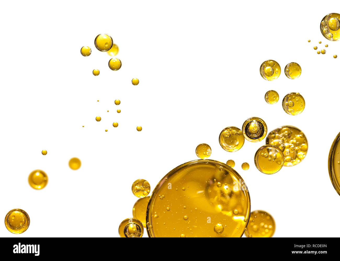 Пузырьки в масле. Желтые пузыри. Пузырек с маслом. Желтые пузыри на прозрачном фоне. Желтые пузыри в масле.