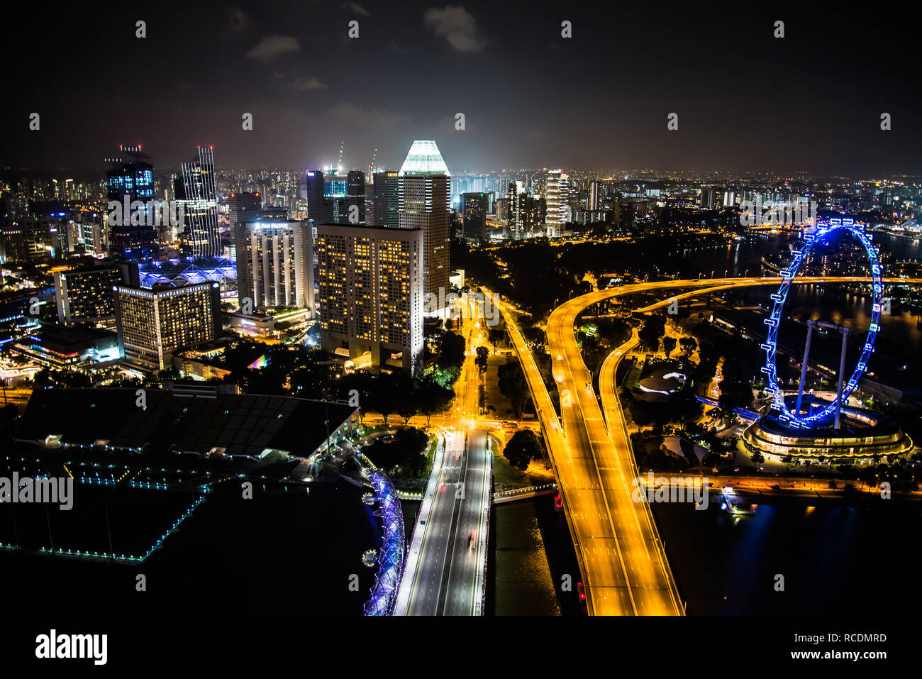 Singapore flyer night hi-res stock photography and images - Alamy