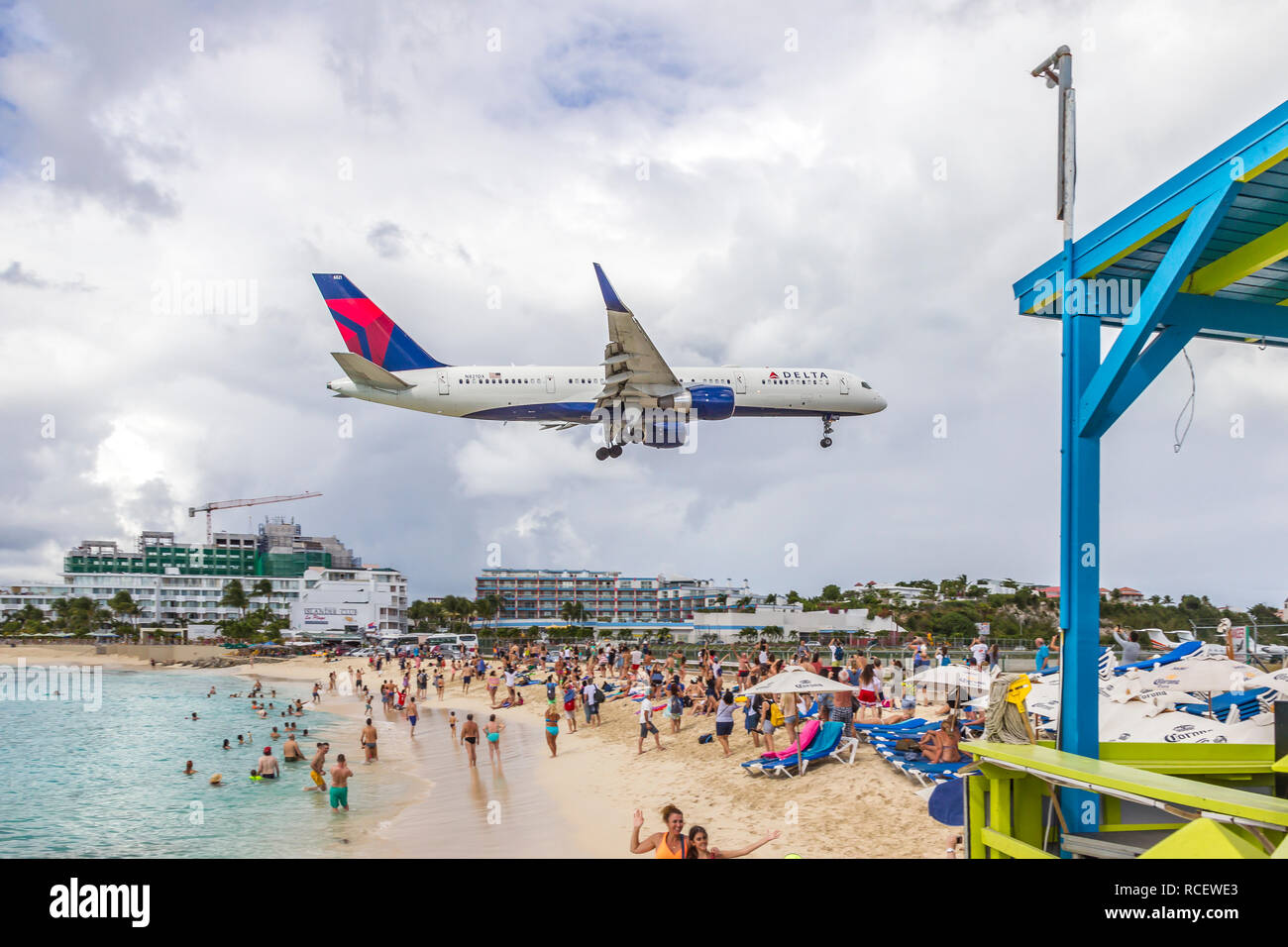 757 26d hi-res stock photography and images - Alamy