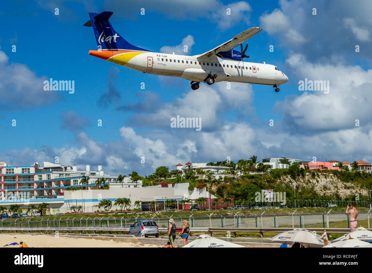 V2 LIH Liat ATR 72 600 The Caribbean Airline Flying In Low Over Moho 