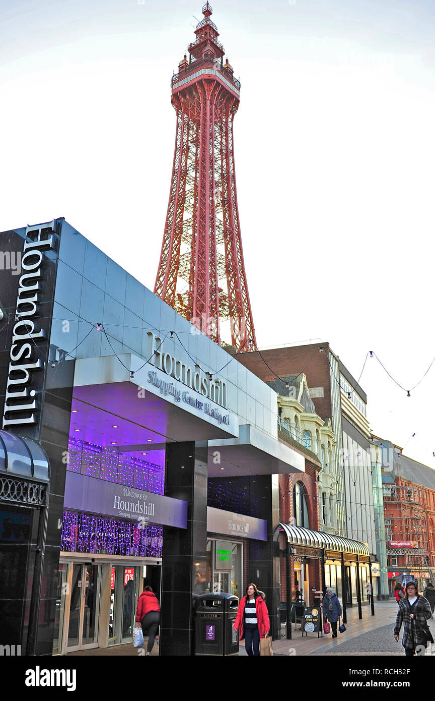 Blackpool shops hires stock photography and images Alamy