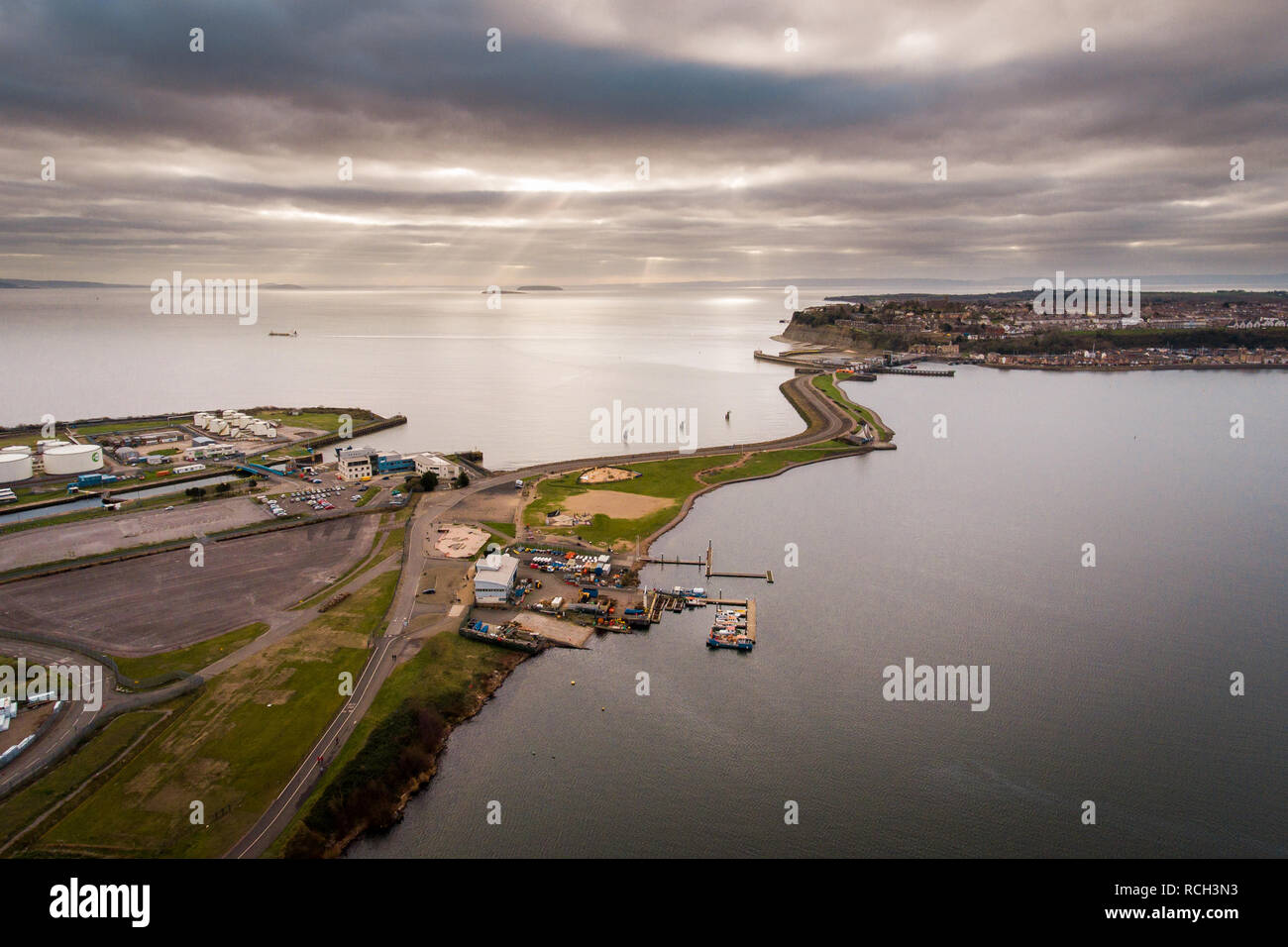 Cardiff Bay Barrage High Resolution Stock Photography and Images - Alamy