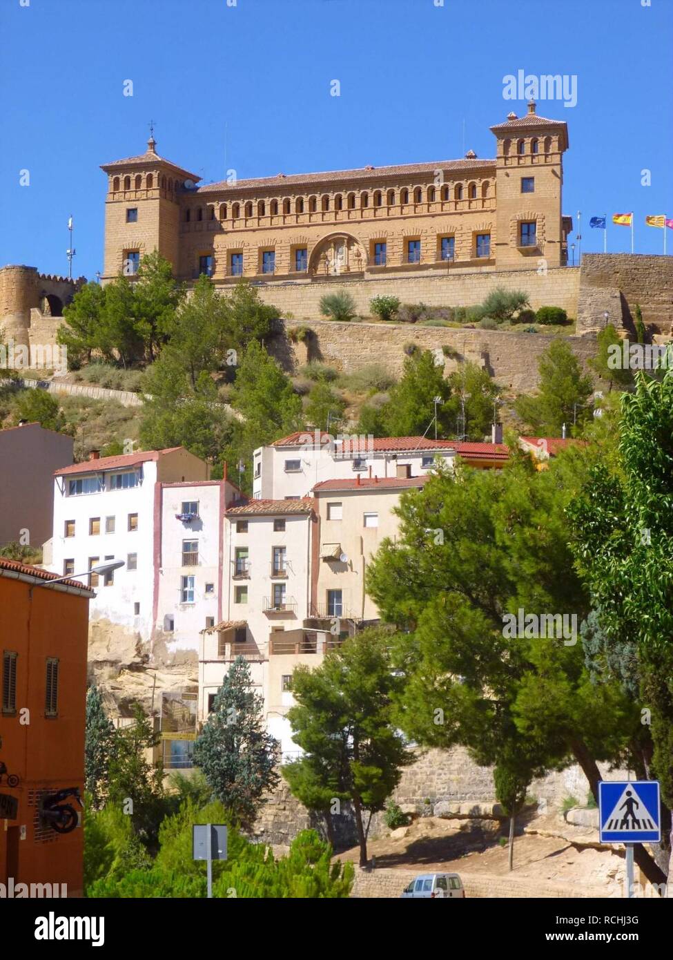Alcañiz - Castillo de los Calatravos y Parador Nacional 48 Stock Photo ...