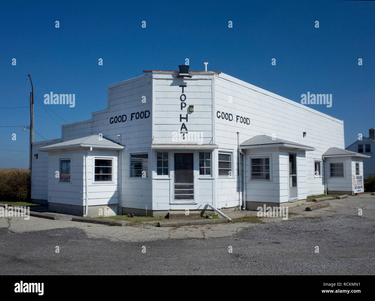 Exterior photo of the closed Top Hat restaurant outside of St. Paris