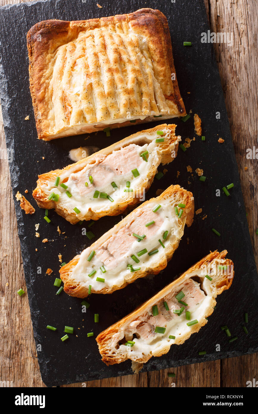 Premium Photo  Traditional savory pie kurnik with chicken