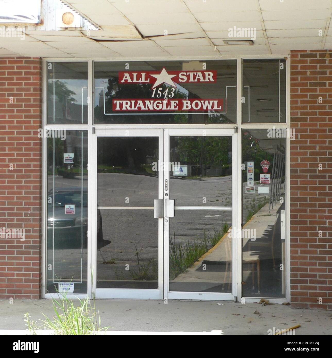 AllStar Bowling Alley (Orangeburg SC) front entrance 1 Stock Photo Alamy