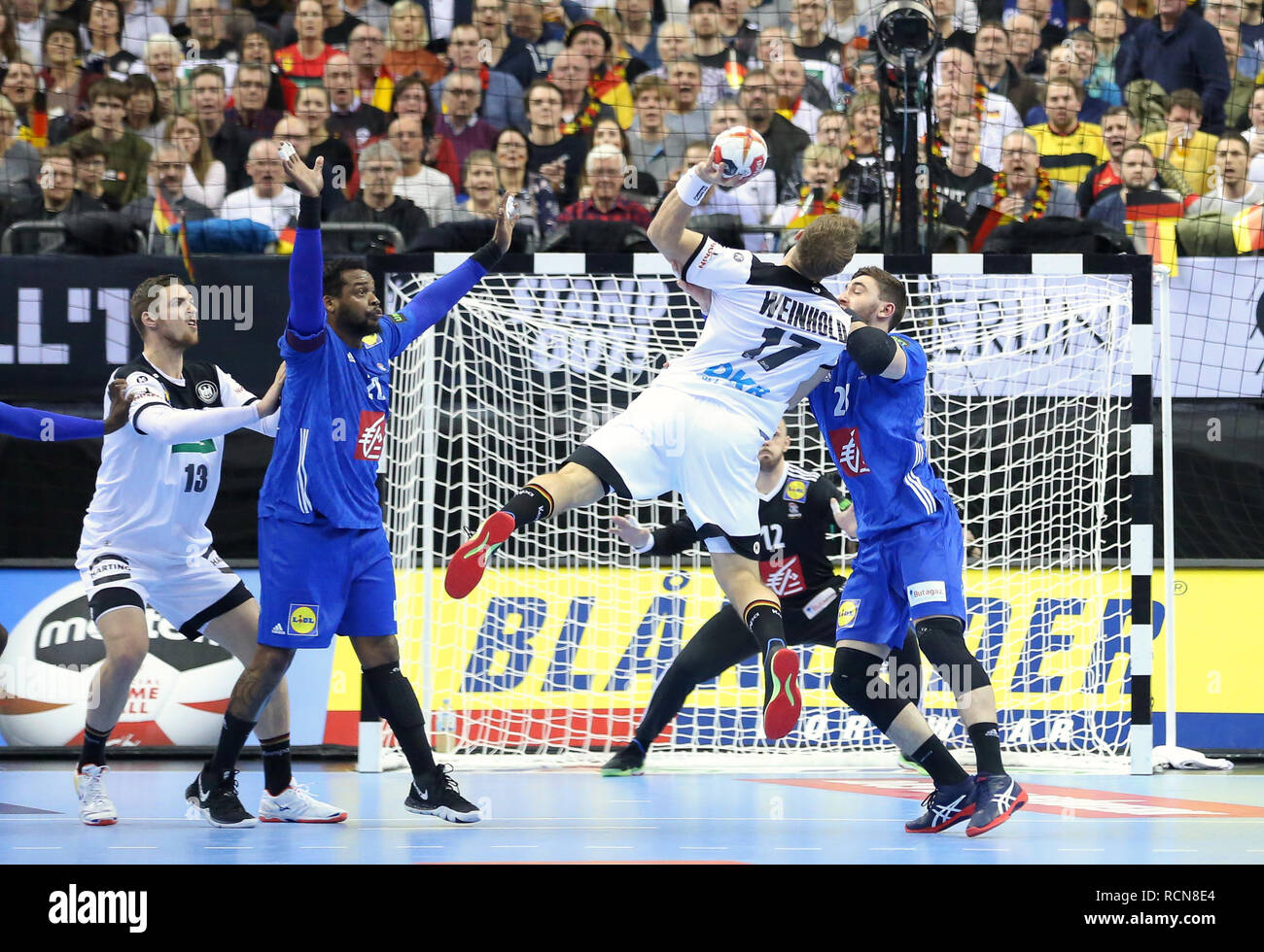 Berlin, Germany. 15th January, 2019.Steffen Weinhold for Germany (17) attempts the first shoot of the game against France Credit: Mickael Chavet/Alamy Live News Stock Photo