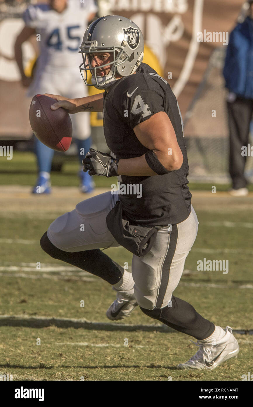 Oakland raiders 2016 hi res stock photography and images Alamy