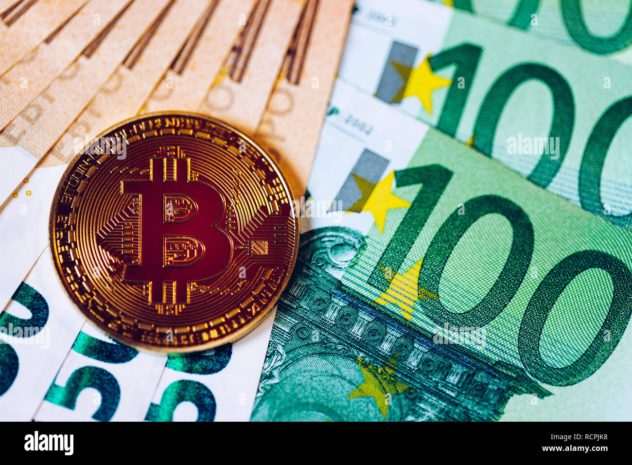 Bitcoin euro banknotes hi-res stock photography and images - Page 9 - Alamy