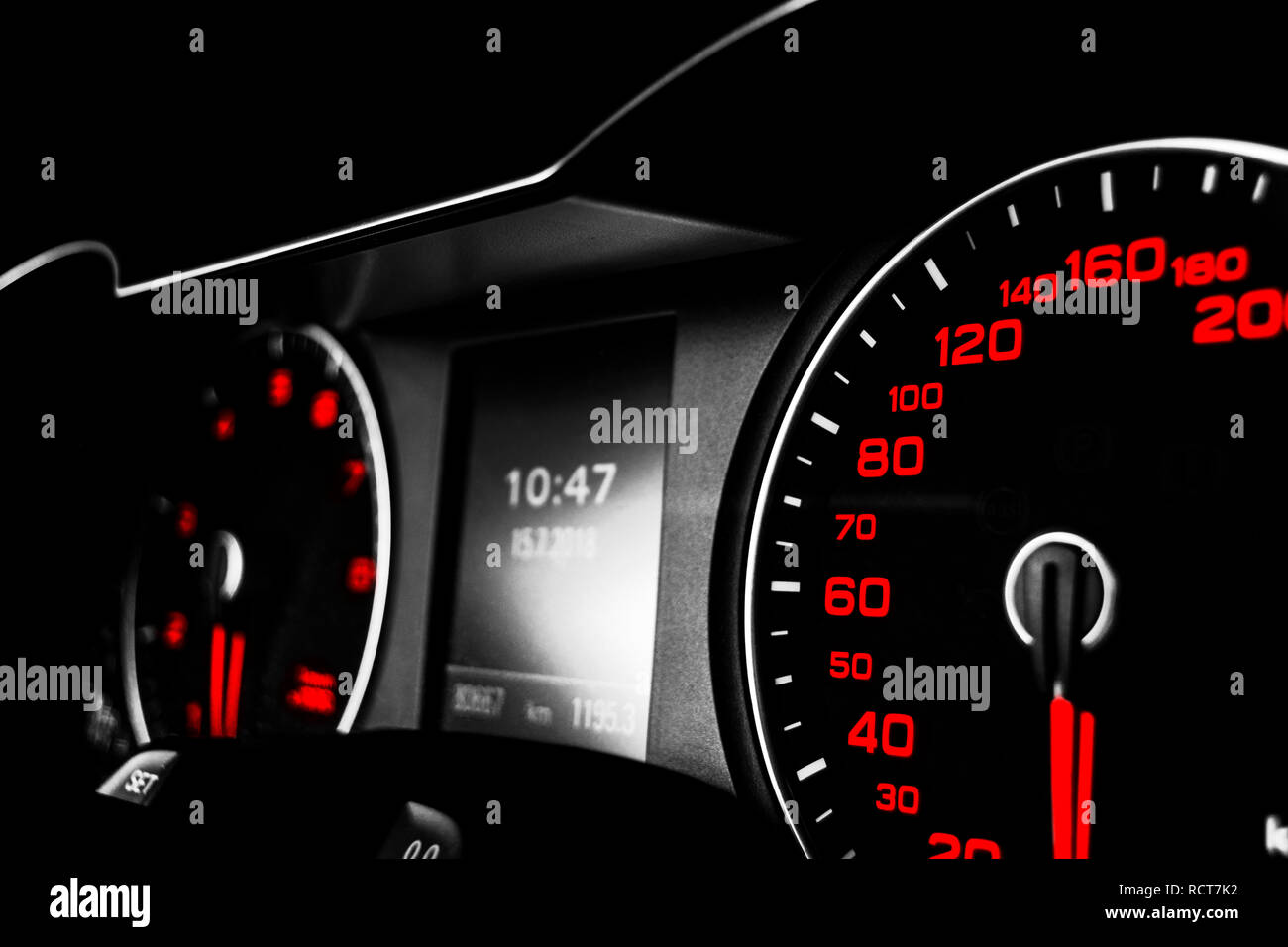 SUZUKI JIMNY INSTRUMENT CLUSTER CLOCKS SPEEDO 2006-2015 AUTO