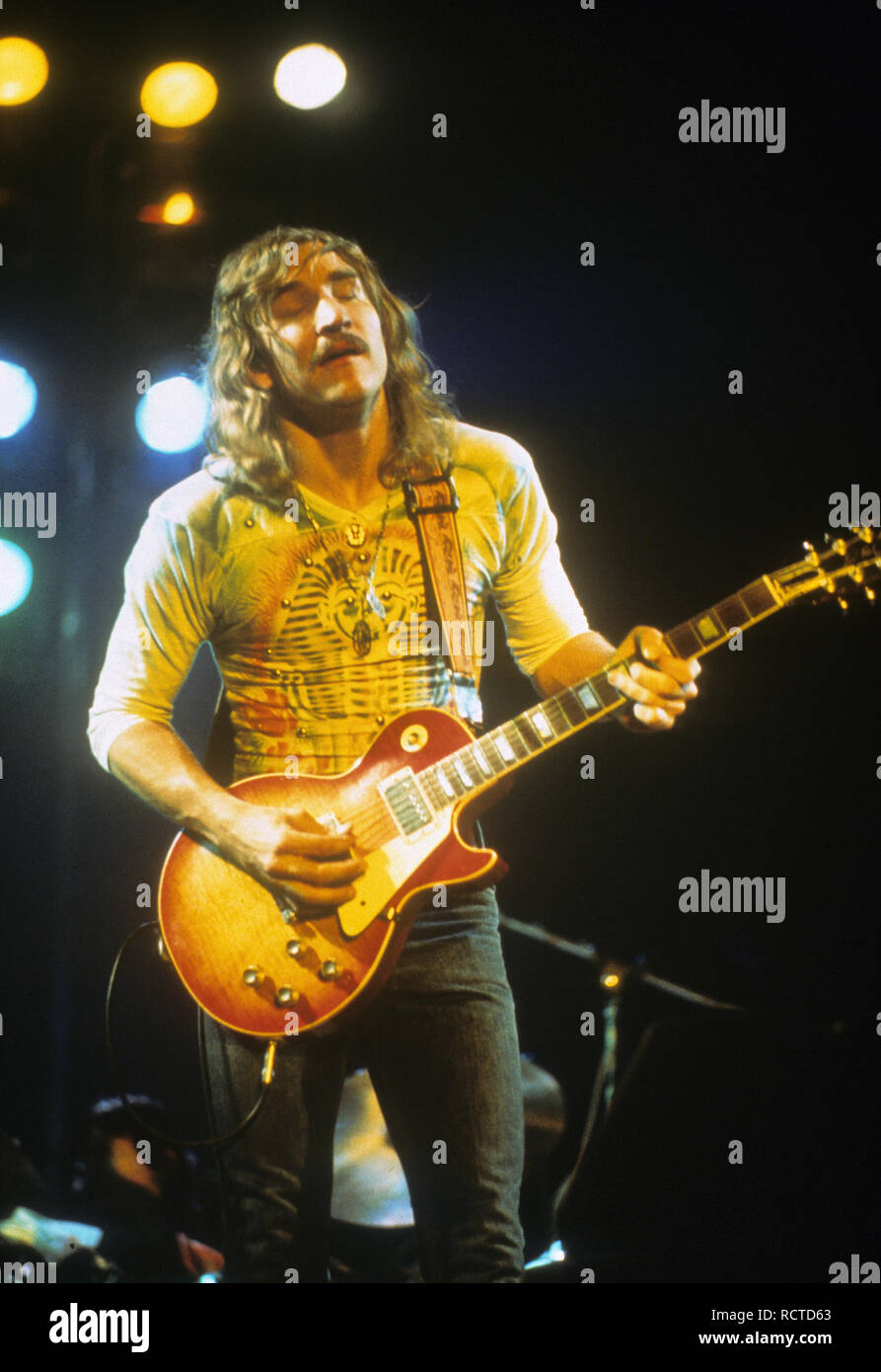 THE EAGLES US rock group with Joe Walsh about 1973 Stock Photo - Alamy