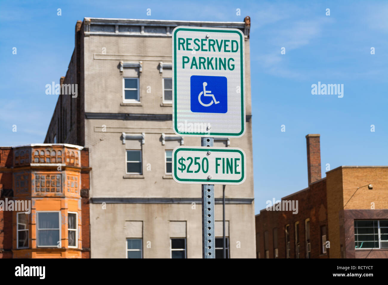 Parking sign blue usa. Reserved parking. Стоянка только для клиентов табличка. Reserved parking only. Знак инвалидная парковка на заборе.