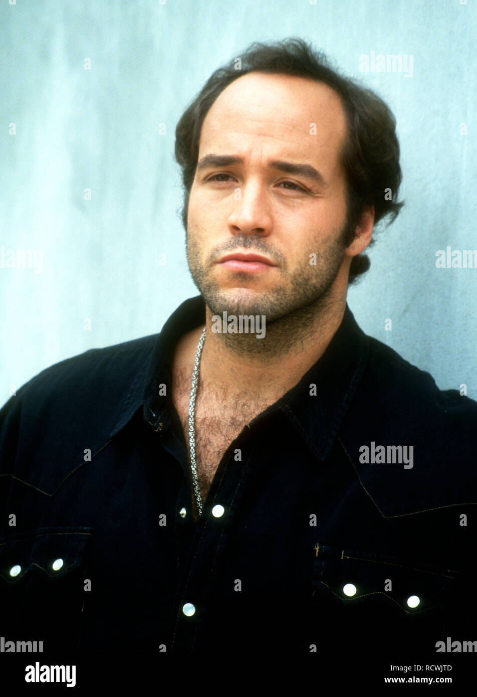 LOS ANGELES, CA - SEPTEMBER 13: (EXCLUSIVE) Actor Jeremy Piven poses at