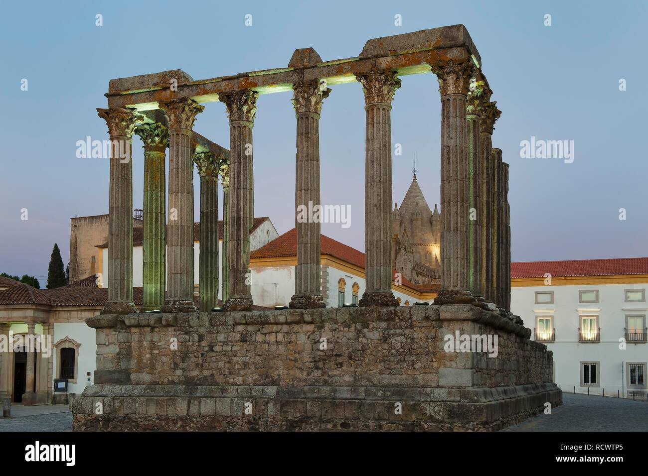 Roman temple of Diana at sunset, Santa Maria cathedral at back, Evora, Unesco World Heritage Site, Alentejo, Portugal, Europe Stock Photo