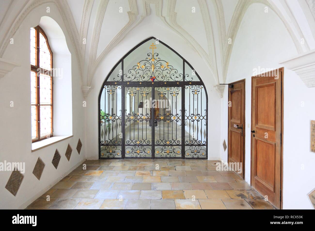 Cloister, Kloster Scheyern monastery, Abbey of the Bavarian Benedictine Congregation, Scheyern, Pfaffenhofen district, Bavaria Stock Photo