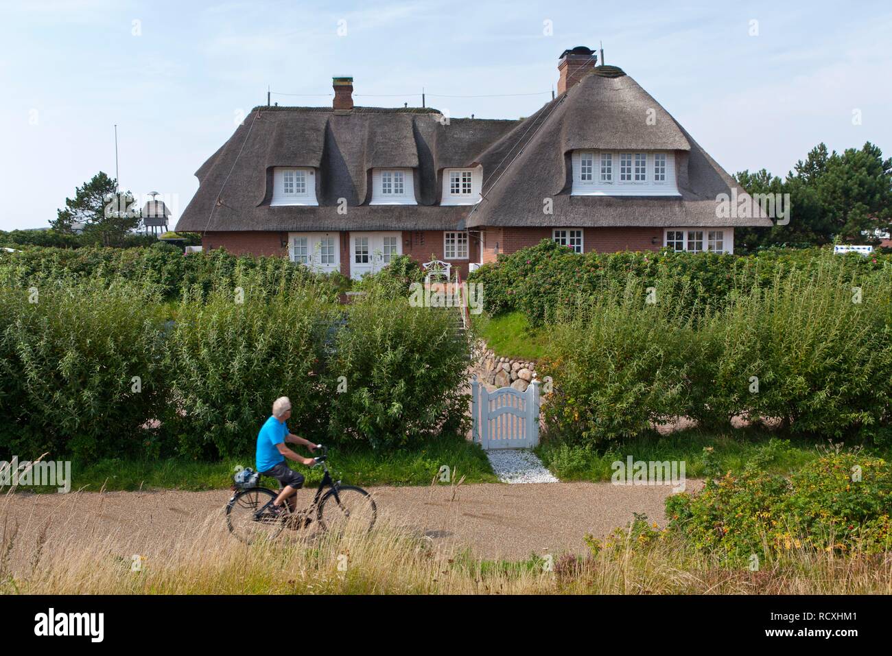 Thatched-roof house, Kampen, Sylt island, Schleswig-Holstein, PublicGround Stock Photo