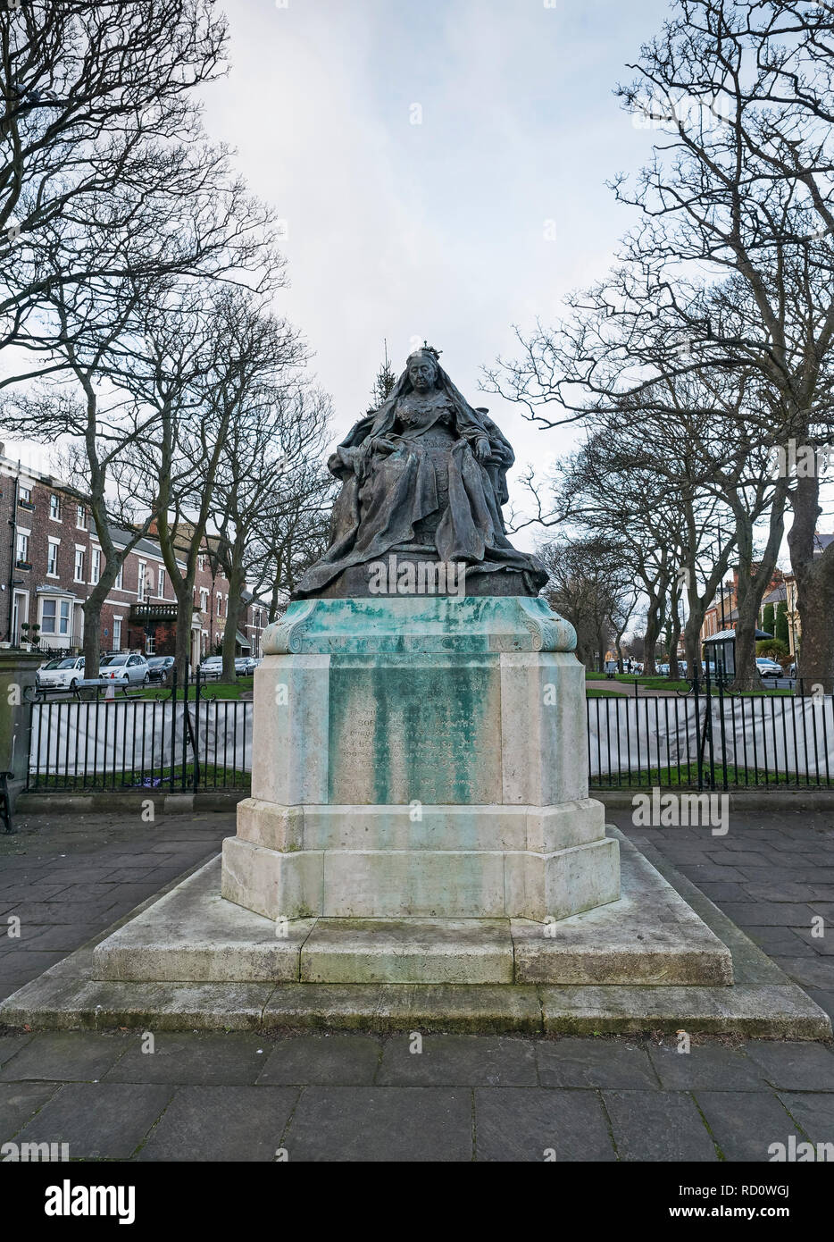 Statue of Queen Victoria by Alfred Turner which was unveiled on 25th