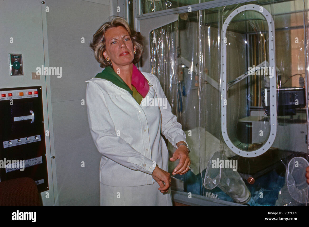 Dr. Mildred Scheel besucht als Schirmherrin der Deutschen Krebshilfe