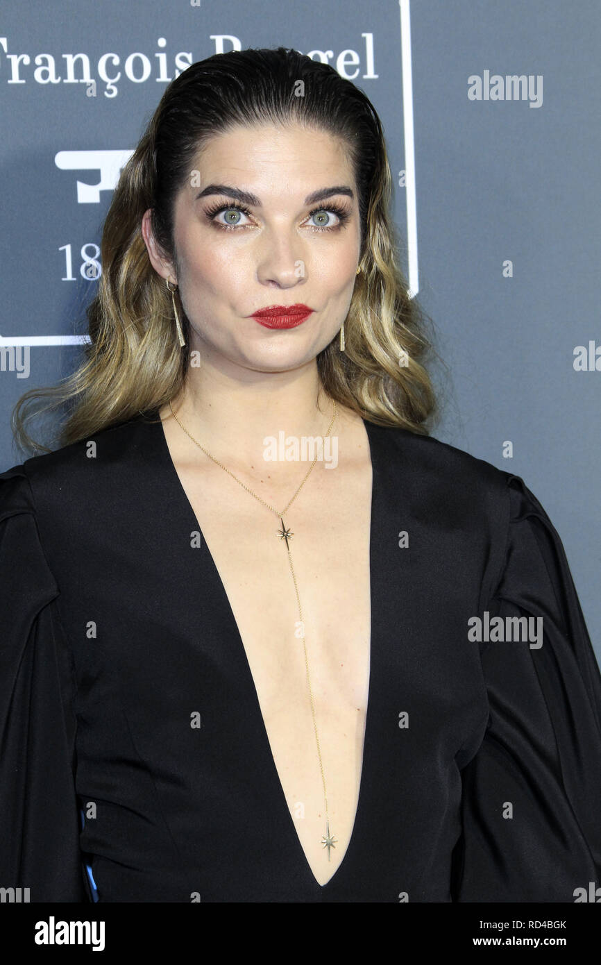 Annie Murphy Actress