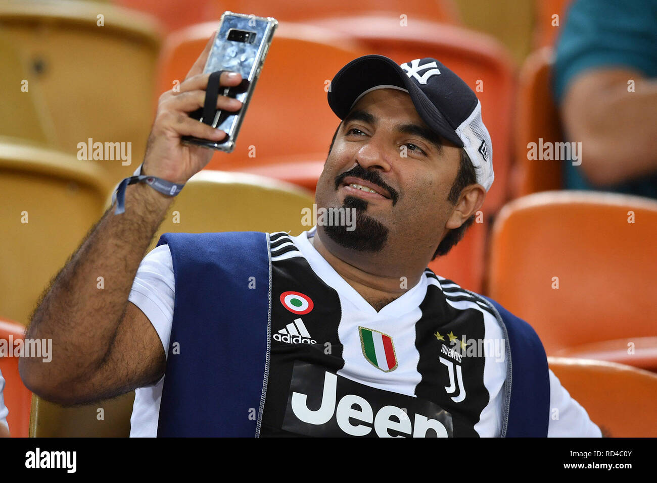 Saudi arabia super cup hires stock photography and images Alamy