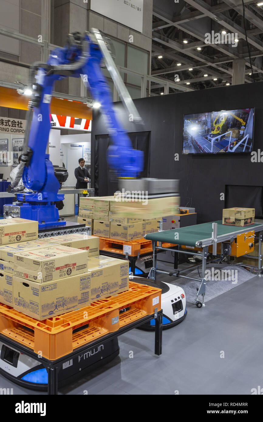 Tokyo, Japan. 17th Jan, 2019. A depalletizing robot performs during the  RoboDEX at Tokyo Big Sight. The 3rd Robot Development and Application Expo  (RoboDEX) introduces the latest products and technologies from robot