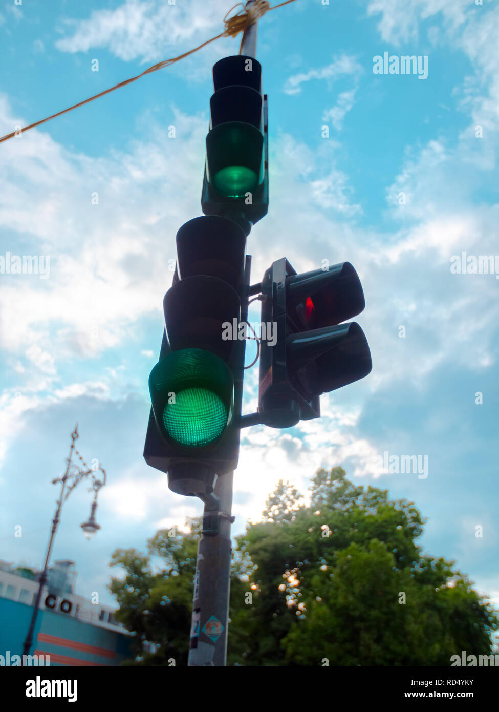 Red robot traffic light hi-res stock photography and images - Alamy