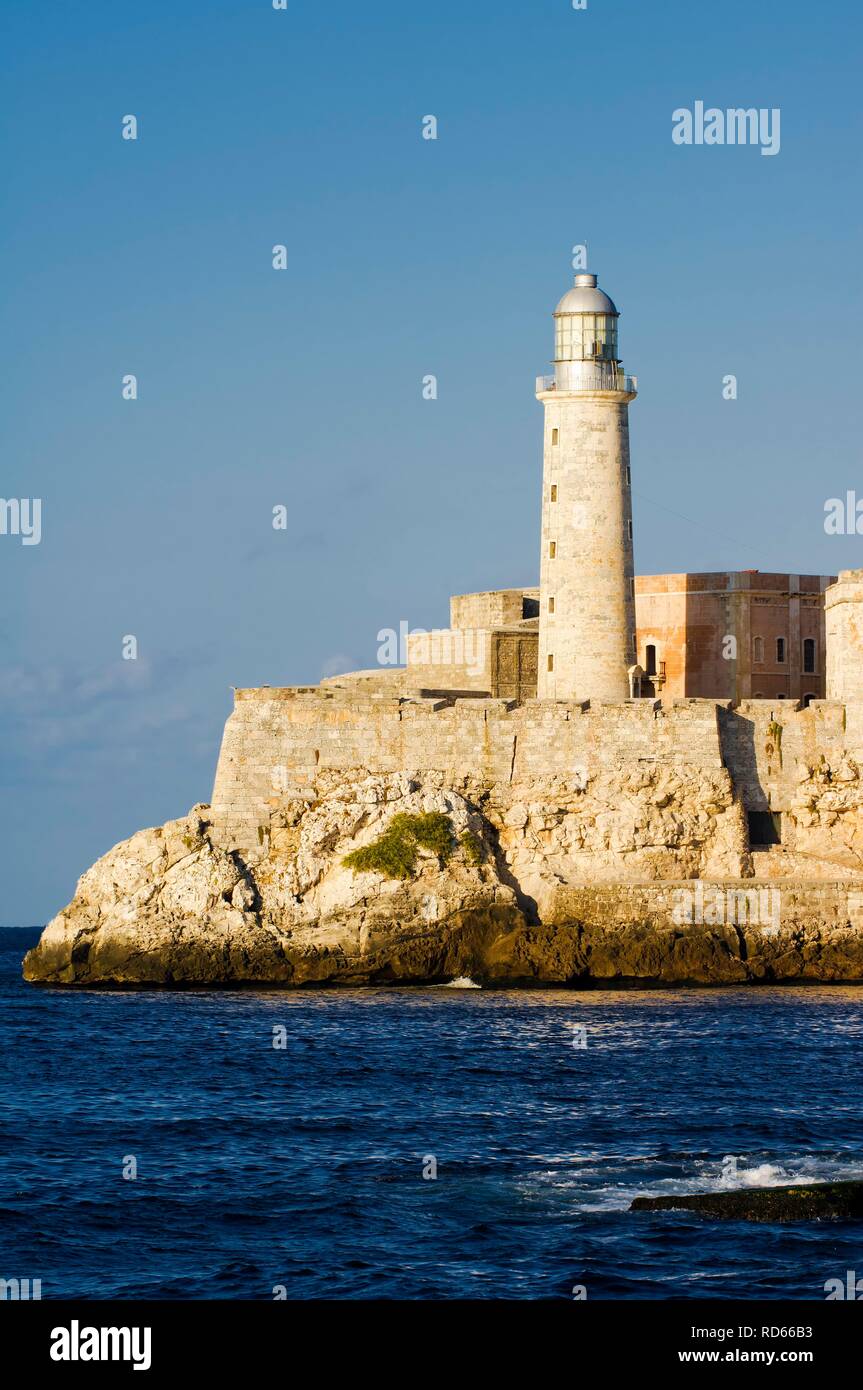 El morro castle havana harbor hi-res stock photography and images - Alamy