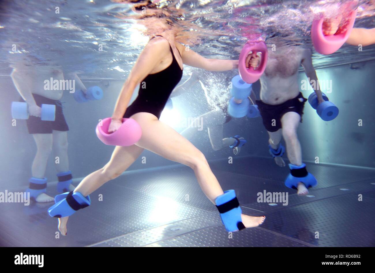 Patients doing aqua aerobics, water aerobics, exercise therapy, physiotherapy in water, e.g. as