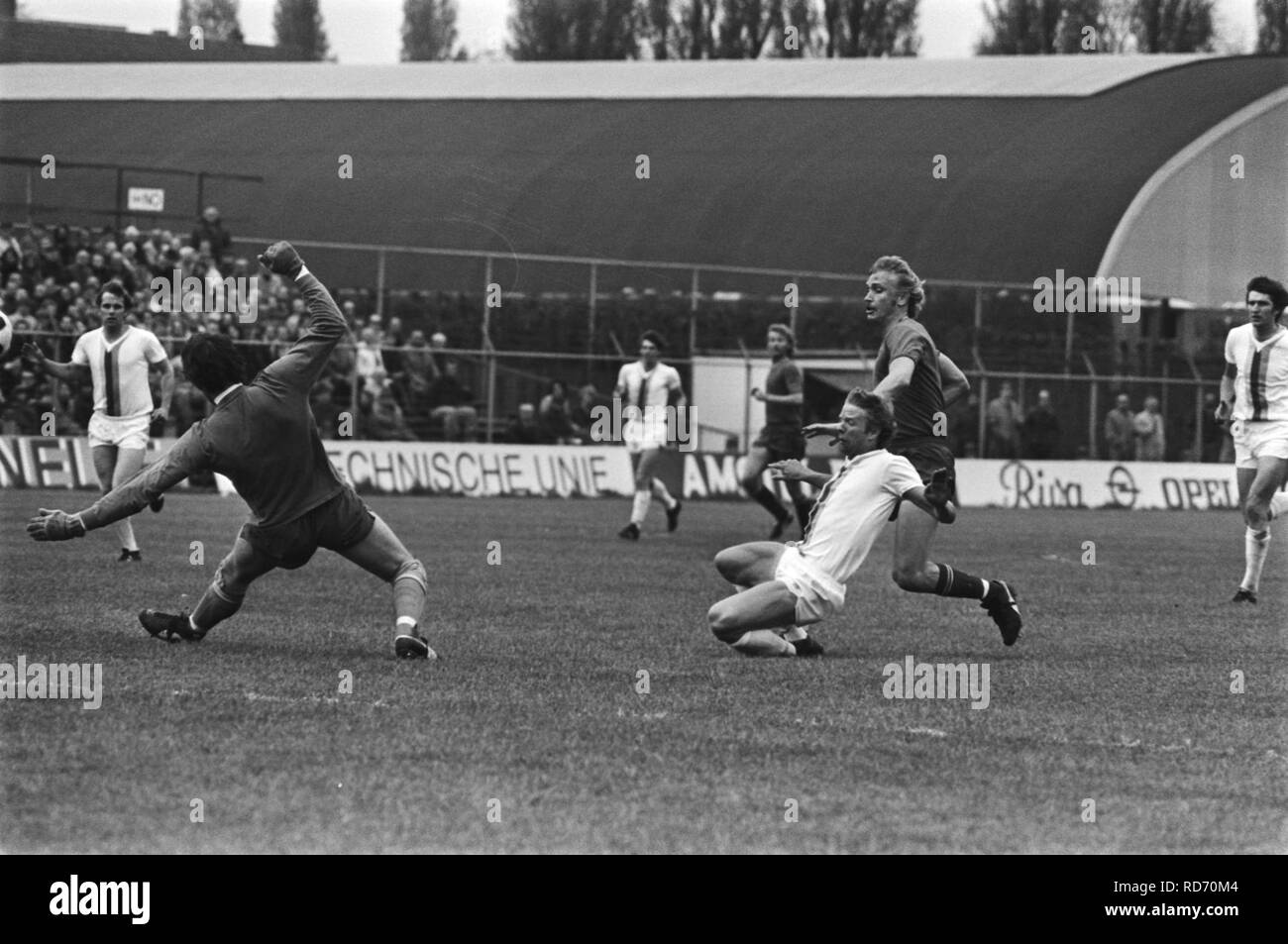 Amsterdam tegen Den Haag 3-1 spelmomenten, Bestanddeelnr 928-5544. Stock Photo