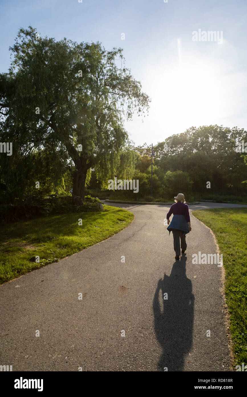 Old pathway light hi-res stock photography and images - Alamy